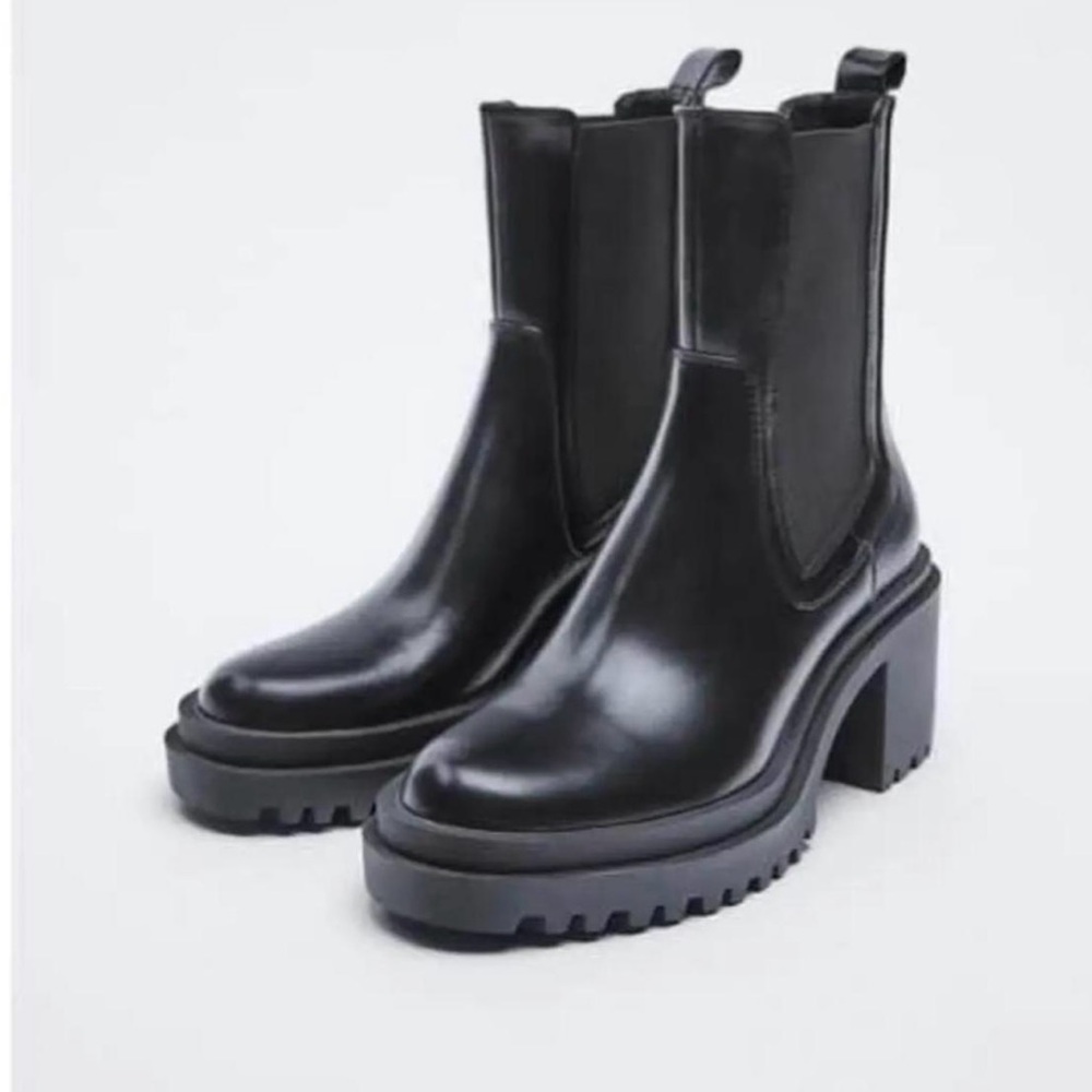Zara Lug Chelsea Boots